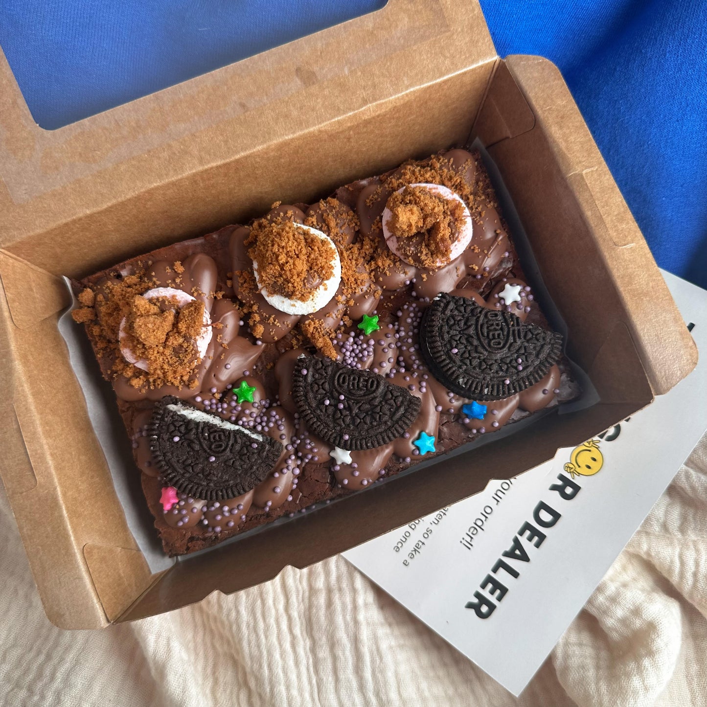 mini chocolate brownie with s'mores and oreo topping flavours